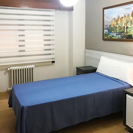 Pension Berceo Logrono Luaran gambar